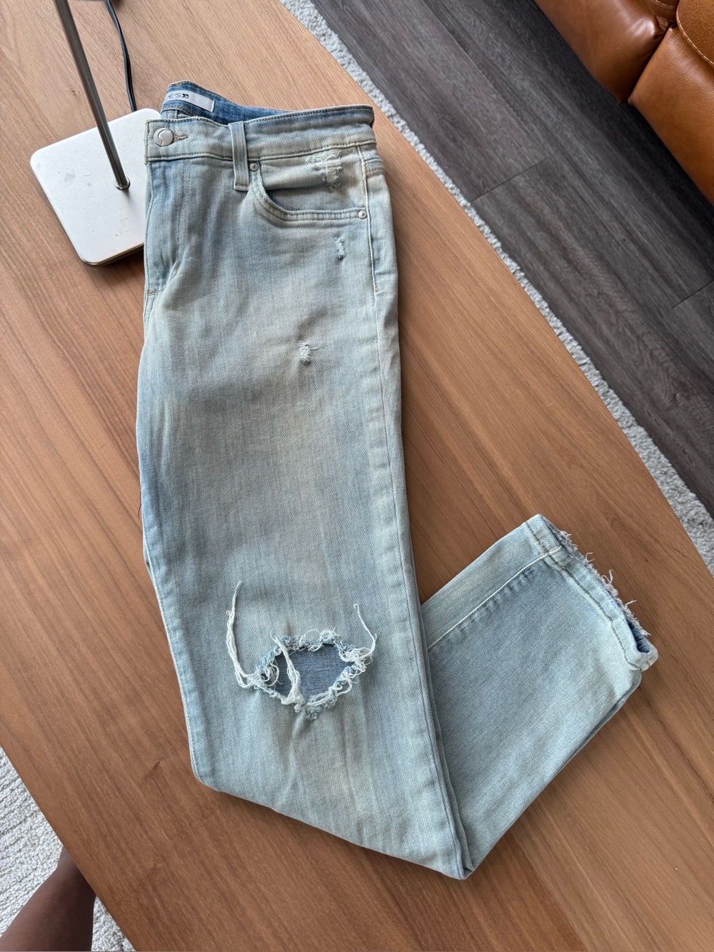 Joe’s Jeans Boyfriend Slim Ankle Distressed Jeans W28 Light Wash Raw Hem